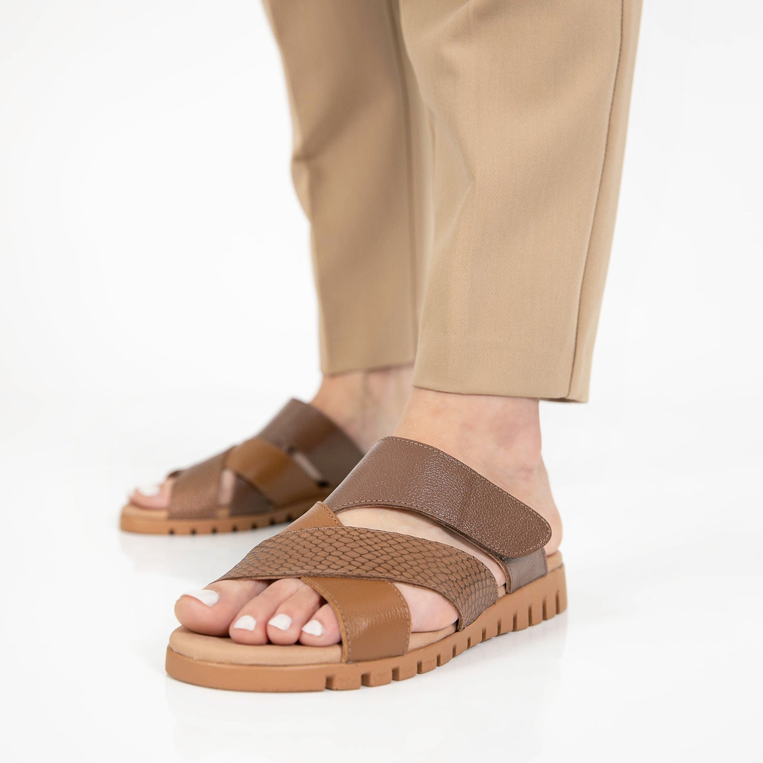 CHINELA TIARE MARRON