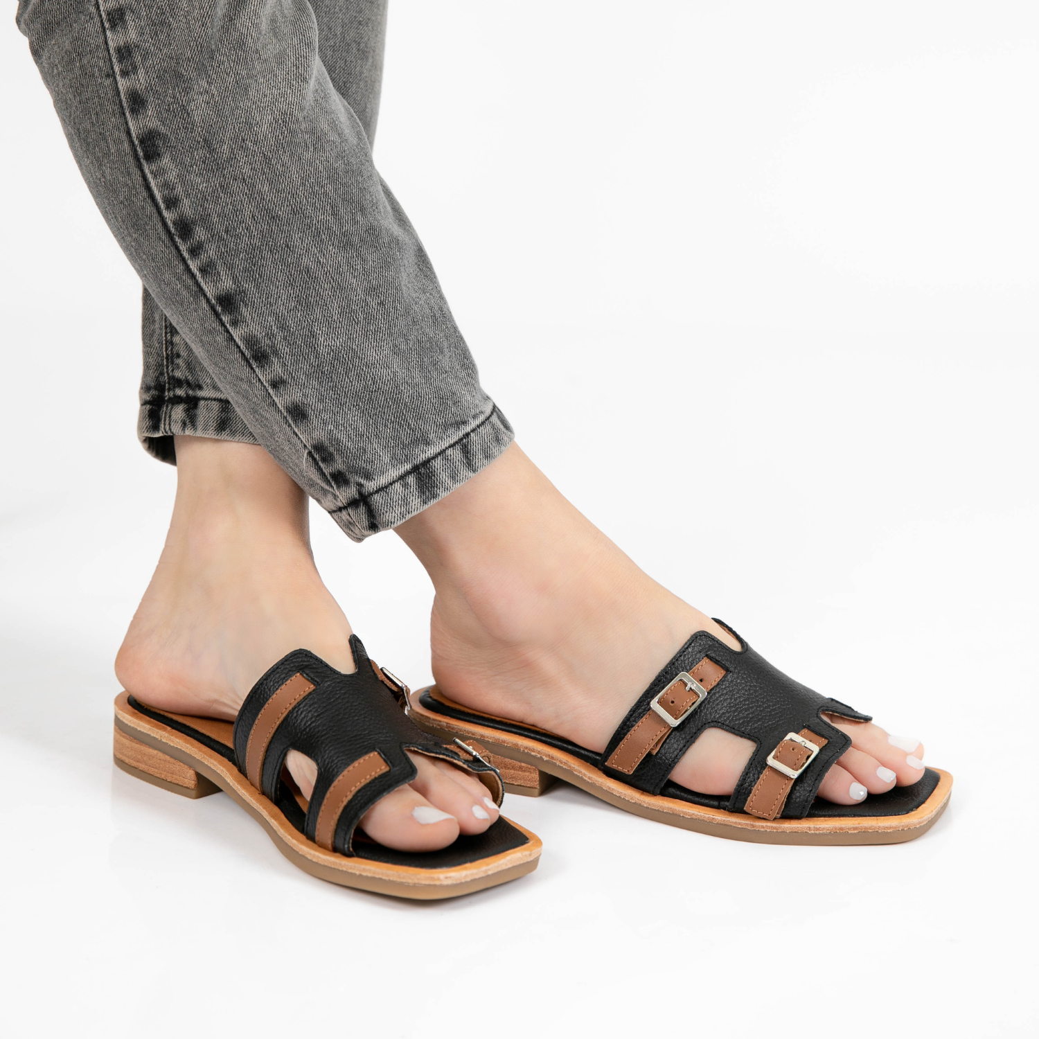 CHINELA MAREVA NEGRA