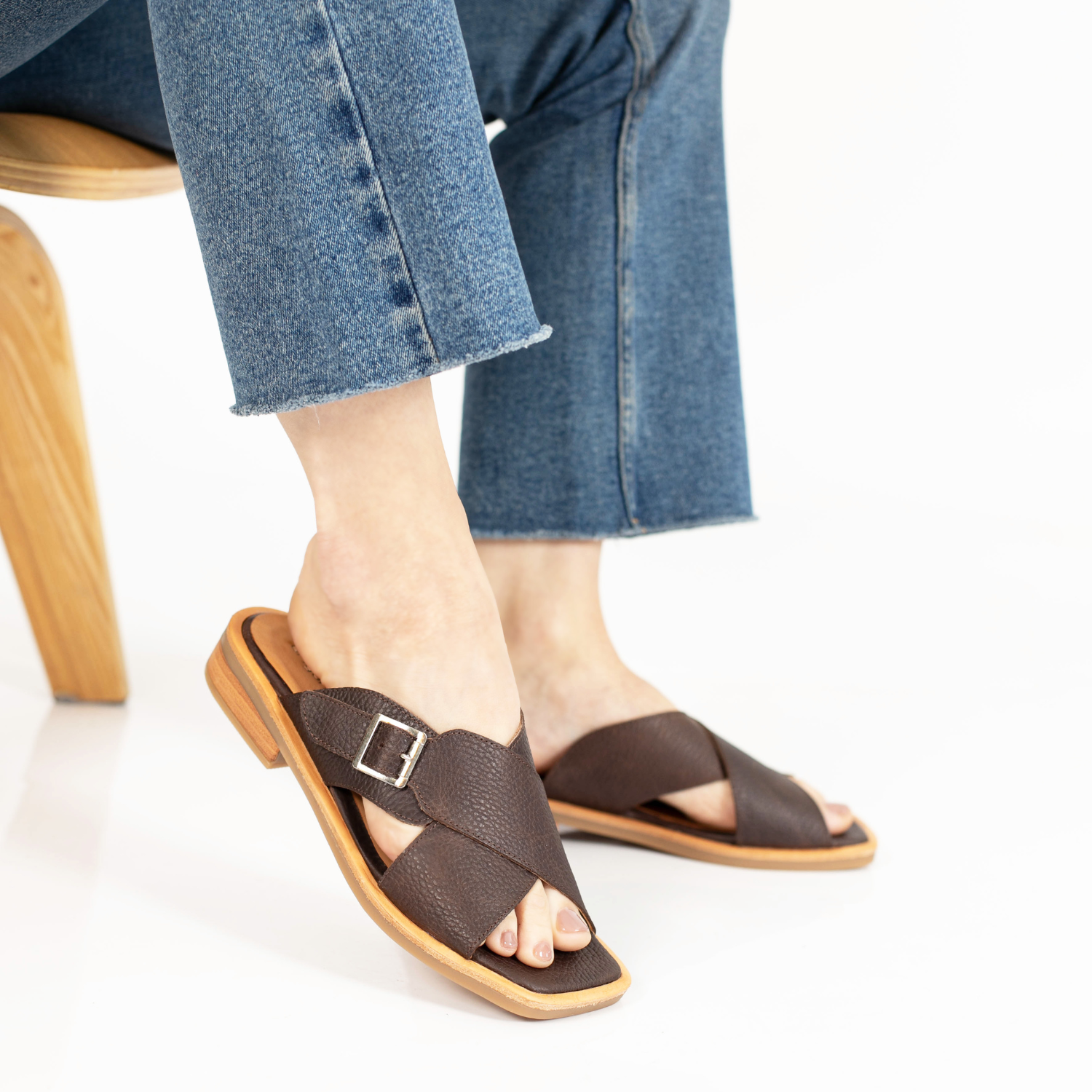 CHINELA WAGGA MARRON