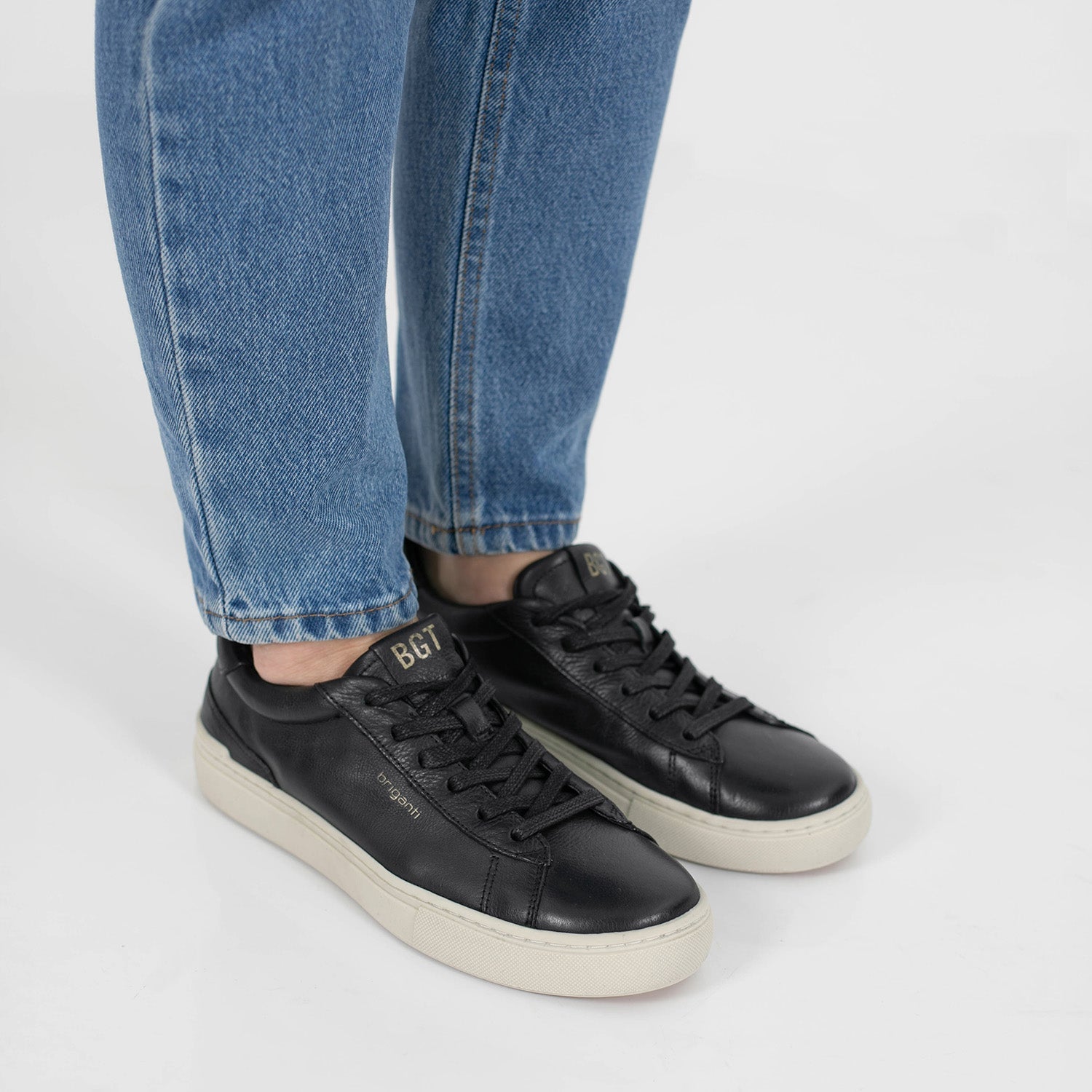 ZAPATILLA BLASIC NEGRA